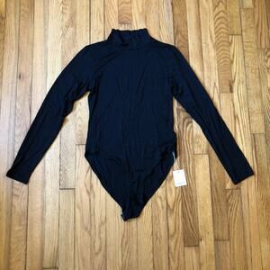 Mangopop NWT Women's Mock Neck Long Sleeve Bodysuit Black Size M